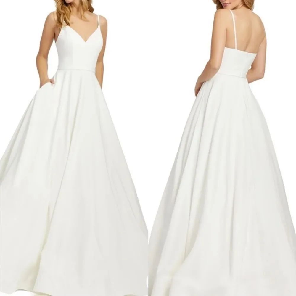 Mac Duggal Women's Dresses Mac Duggal Classic A-Line V-Neck Ballgown NWT $398